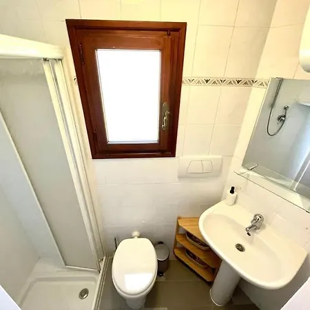 Apartamento Historic Downtown By The Sea With King Bed