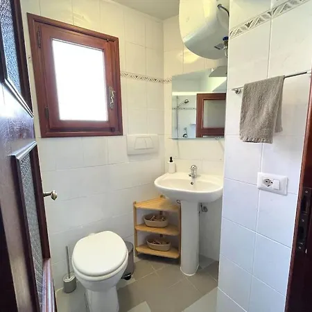 Apartment Historic Downtown By The Sea With King Bed Monterosso al Mare