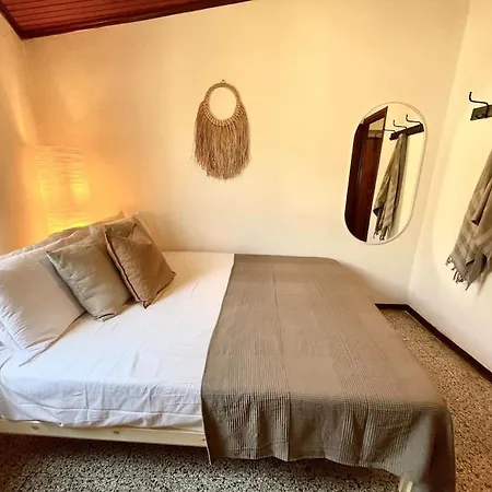 Historic Downtown By The Sea With King Bed * Monterosso al Mare