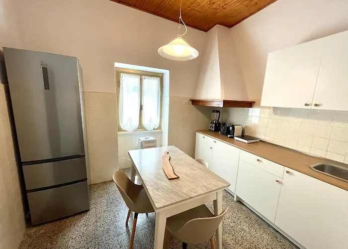 Apartamento Historic Downtown By The Sea With King Bed